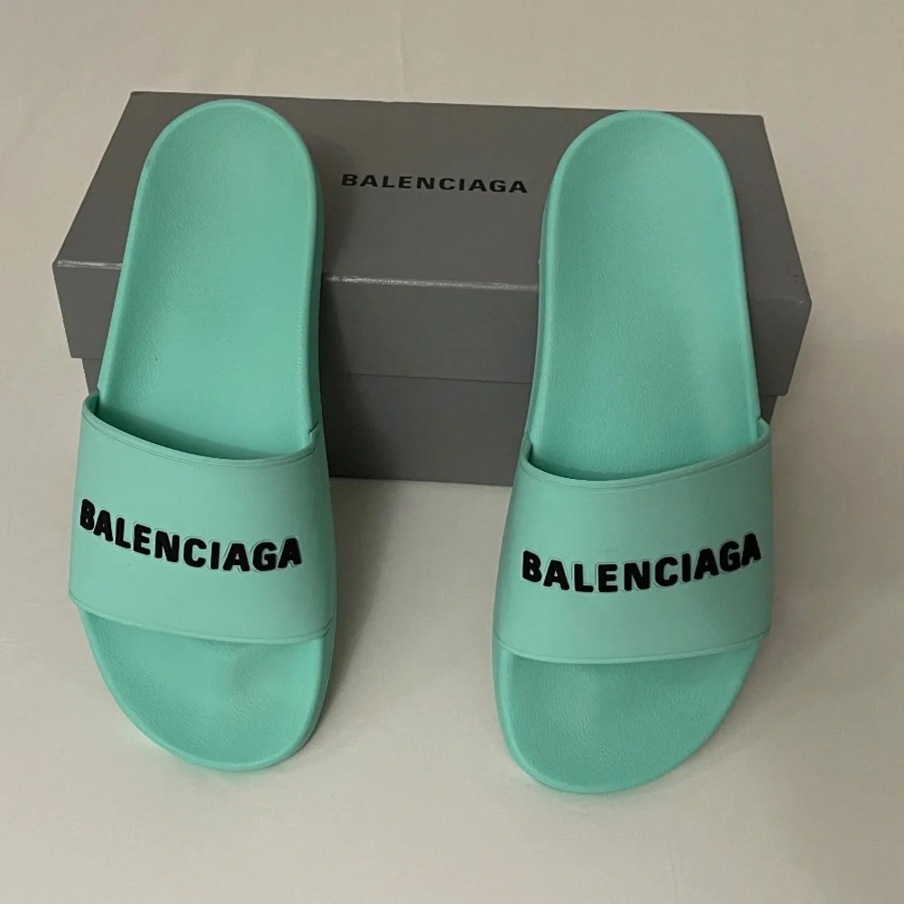 BALENCIAGA LOGO WOMEN POOL SLIDE MINT 42EU/12US - Picture 6 of 9